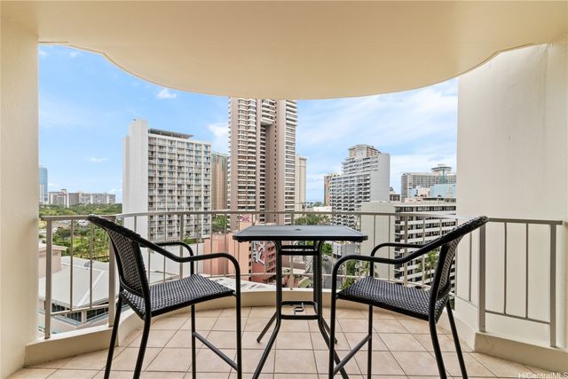 469 Ena Road 1511, Honolulu, HI 96815