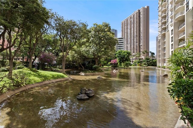 469 Ena Road 1511, Honolulu, HI 96815