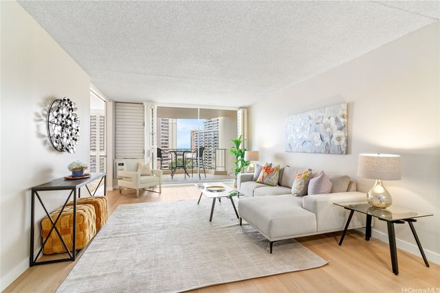 469 Ena Road 1511, Honolulu, HI 96815