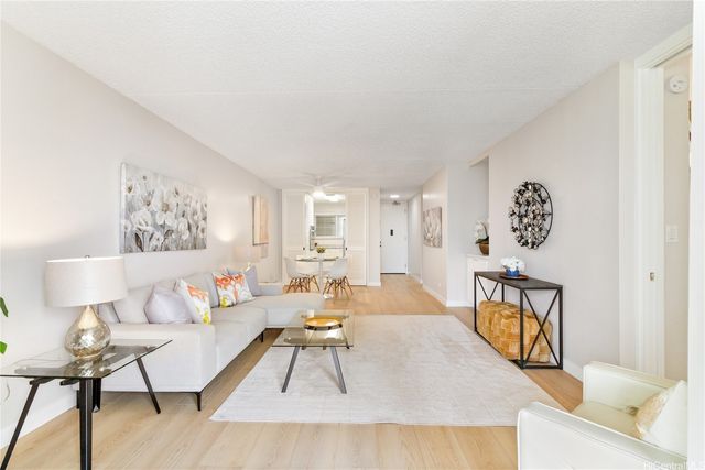 469 Ena Road 1511, Honolulu, HI 96815