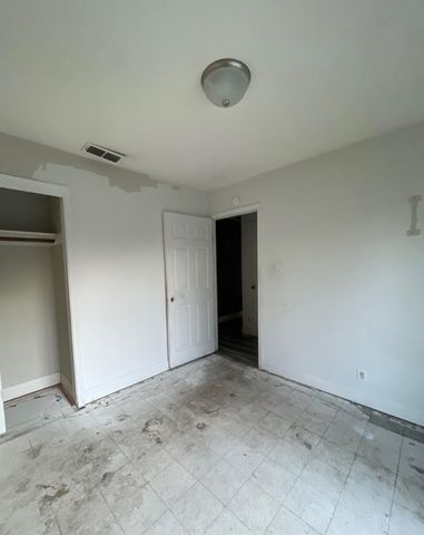 6015 Gay Way, North Highlands, CA 95660