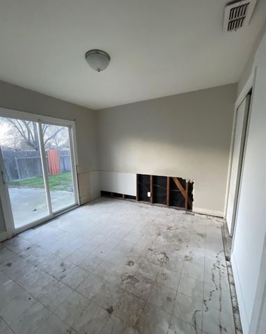 6015 Gay Way, North Highlands, CA 95660