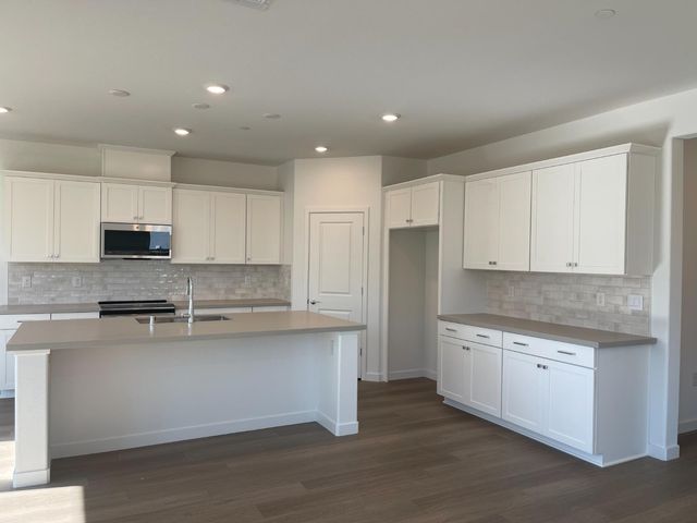 8512 Cottonseed Way, Elk Grove, CA 95624