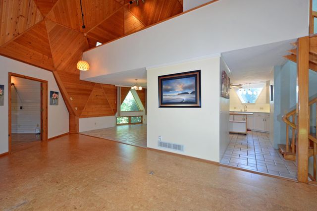 9588 County Road 5 NE, North Branch, MN 55056