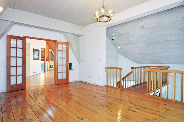9588 County Road 5 NE, North Branch, MN 55056