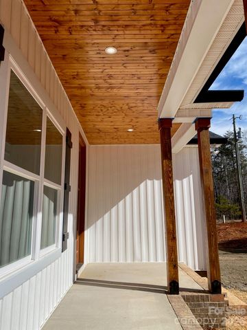 128 Hedgeline Drive, Troy, NC 27371