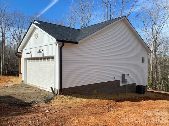 128 Hedgeline Drive, Troy, NC 27371