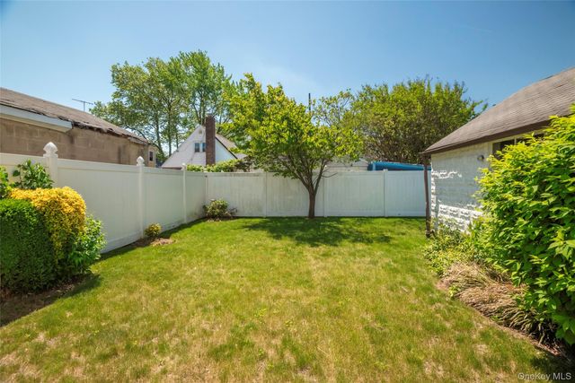 22326 112th Avenue, Queens Village, NY 11429