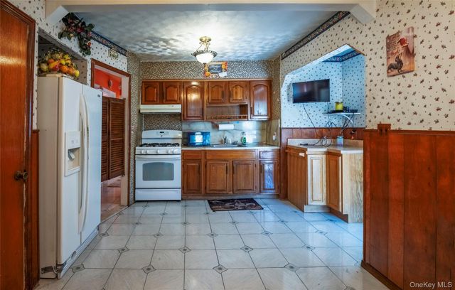 22326 112th Avenue, Queens Village, NY 11429