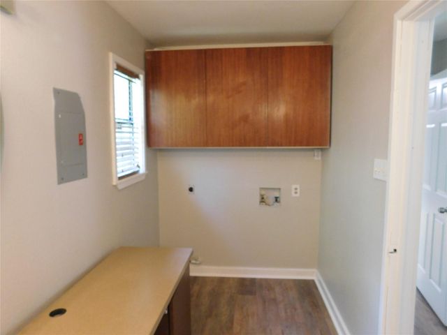 11913 Rotherham DR, Austin, TX 78753