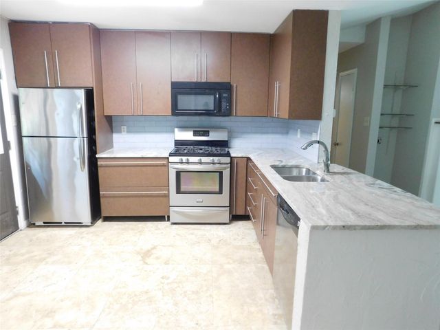 11913 Rotherham DR, Austin, TX 78753