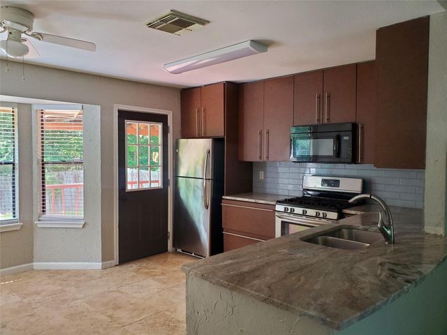 11913 Rotherham DR, Austin, TX 78753