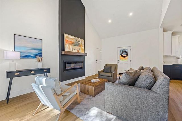 1461 Westridge SW Road, Atlanta, GA 30311