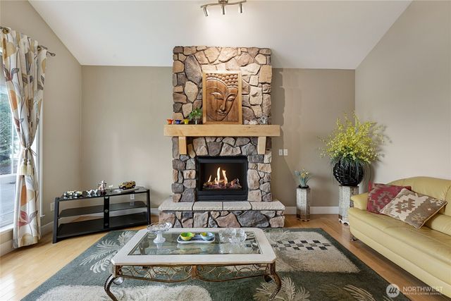 660 Parkside Place, Blaine, WA 98230