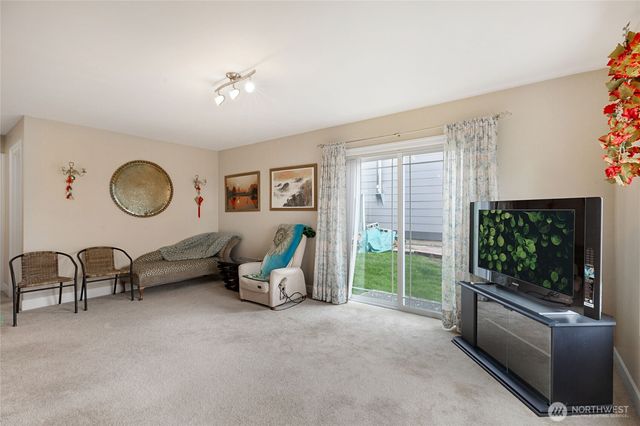 660 Parkside Place, Blaine, WA 98230