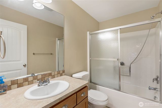 660 Parkside Place, Blaine, WA 98230