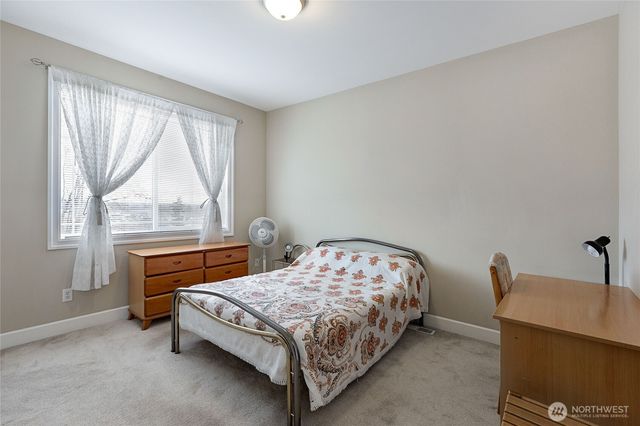 660 Parkside Place, Blaine, WA 98230