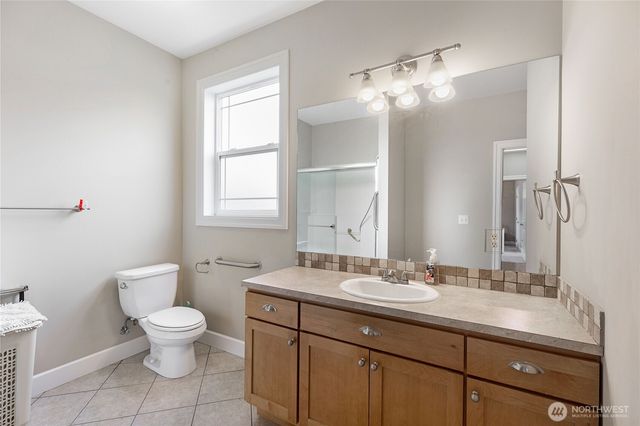 660 Parkside Place, Blaine, WA 98230