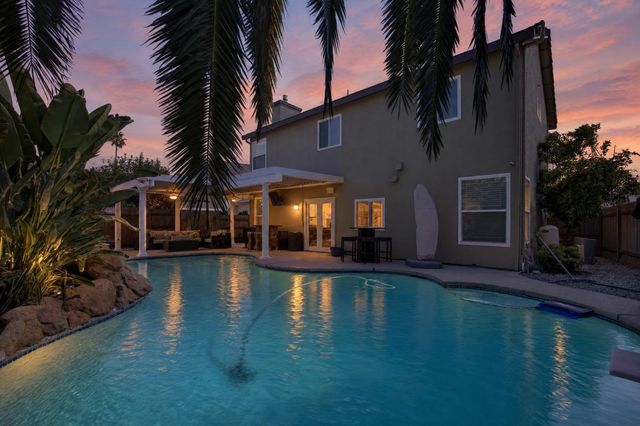 8441 Lilac Ridge Ct, Antelope, CA 95843