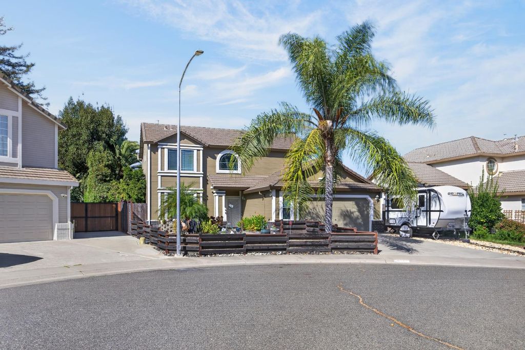 8441 Lilac Ridge Ct, Antelope, CA 95843