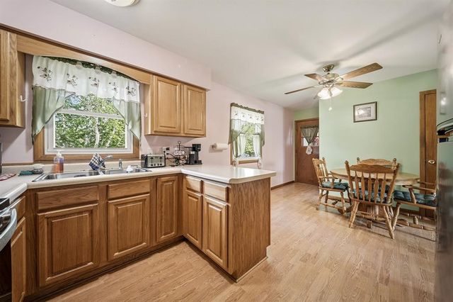 3221 Venus Avenue, Eau Claire, WI 54703