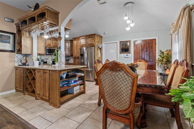 3725 Meadow Wood Drive, Pasadena, TX 77503