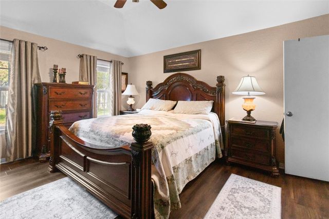 3725 Meadow Wood Drive, Pasadena, TX 77503