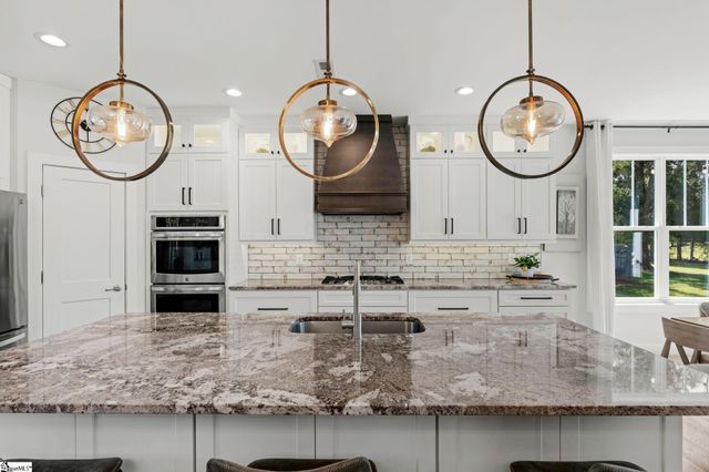 17 Joan Drive, Taylors, SC 29687