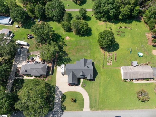 17 Joan Drive, Taylors, SC 29687
