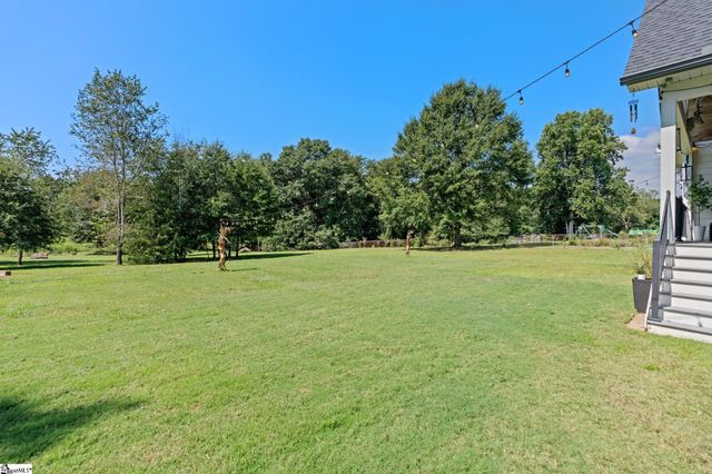 17 Joan Drive, Taylors, SC 29687