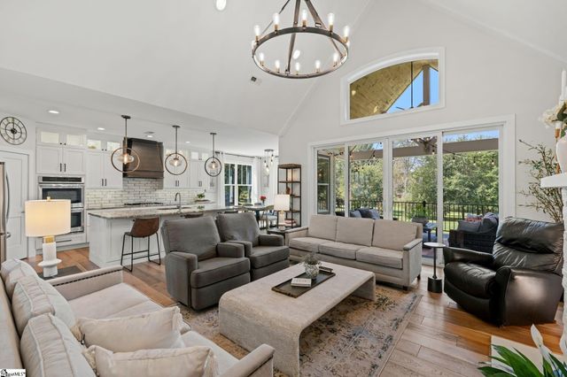 17 Joan Drive, Taylors, SC 29687