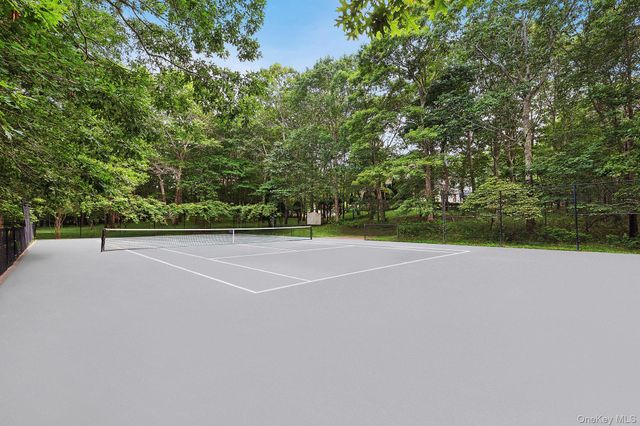 1 Terrys Trail, East Hampton, NY 11937