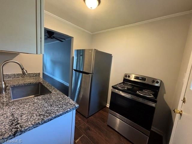 3410 Summit Avenue A, Greensboro, NC 27405