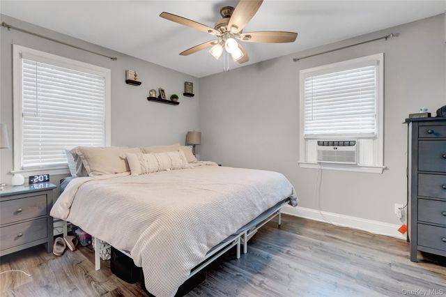 9 3rd Street, West Islip, NY 11795