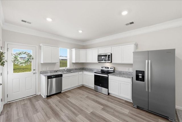 426 Pender Woods Drive, Summerville, SC 29486