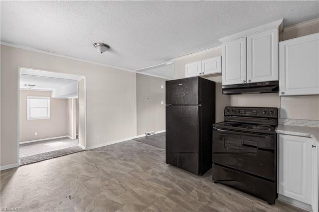 2601 Rosemary Drive, Winston-salem, NC 27105
