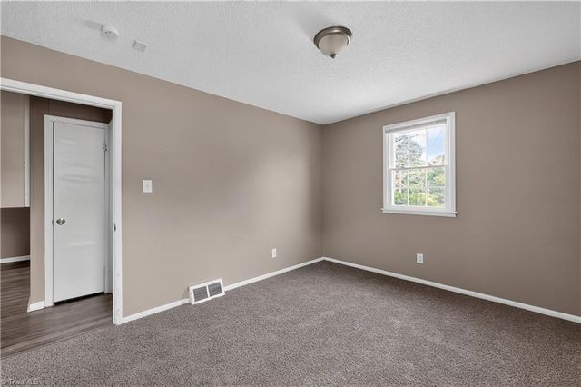 2601 Rosemary Drive, Winston-salem, NC 27105