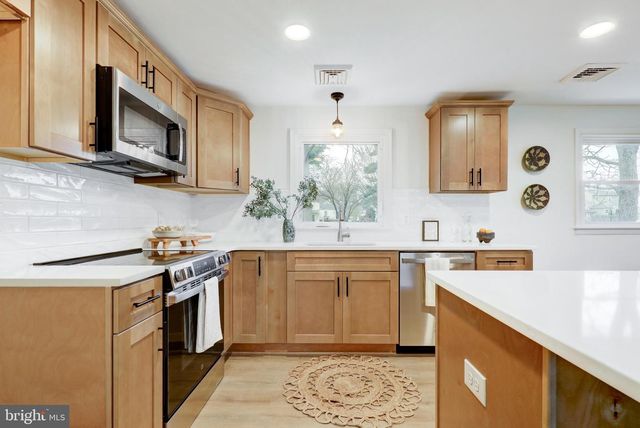 1118 EMERALD AVE, Lansdale, PA 19446