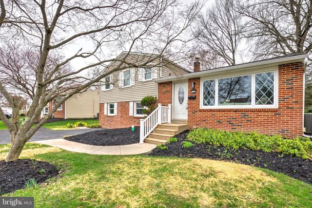 1118 EMERALD AVE, Lansdale, PA 19446