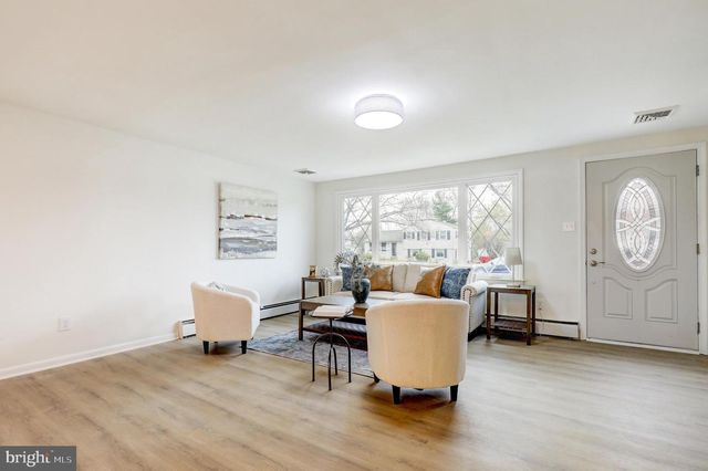 1118 EMERALD AVE, Lansdale, PA 19446