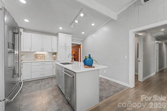 240 North Country Club Drive, Cullowhee, NC 28723