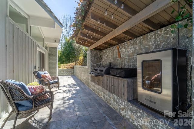 240 North Country Club Drive, Cullowhee, NC 28723