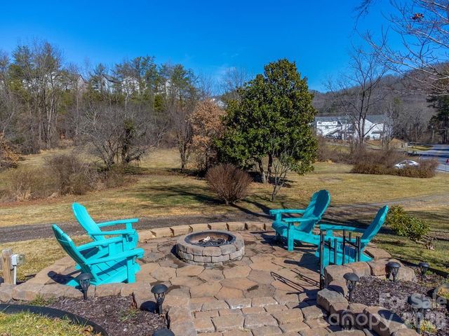 240 North Country Club Drive, Cullowhee, NC 28723