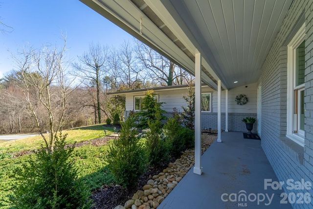 240 North Country Club Drive, Cullowhee, NC 28723