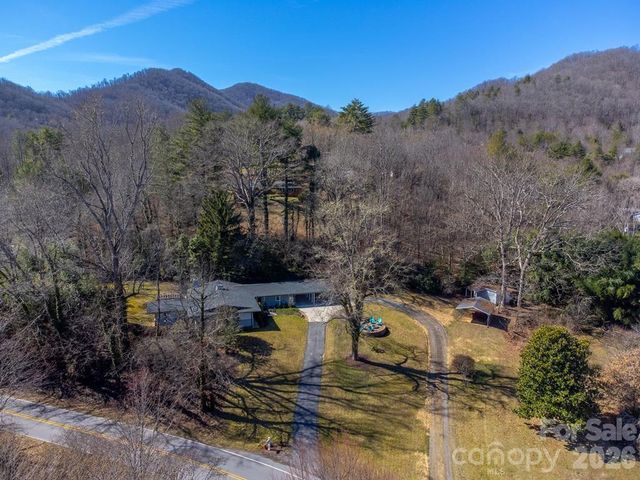 240 North Country Club Drive, Cullowhee, NC 28723