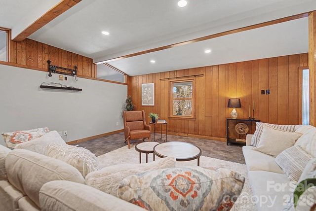 240 North Country Club Drive, Cullowhee, NC 28723