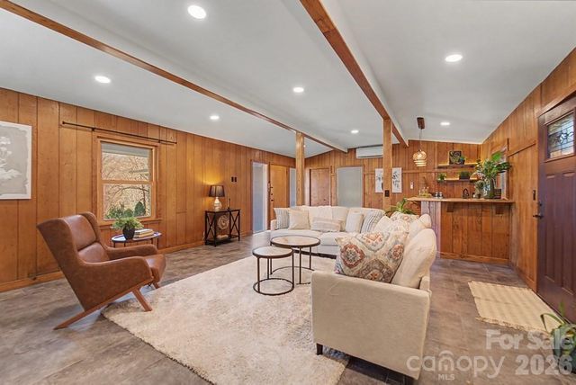 240 North Country Club Drive, Cullowhee, NC 28723