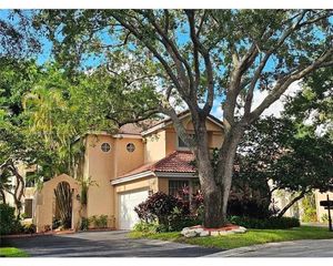 10091 NW 5 Street, Plantation, FL 33324