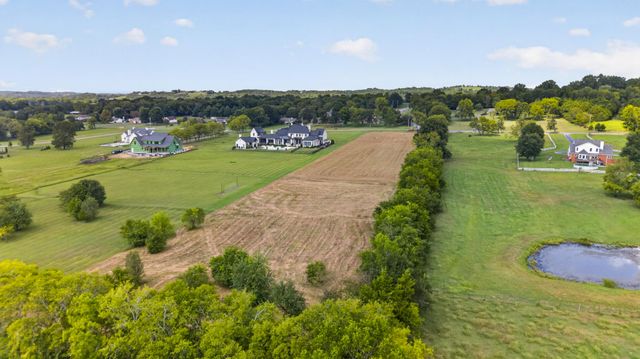 1 Trice Rd, Lebanon, TN 37087