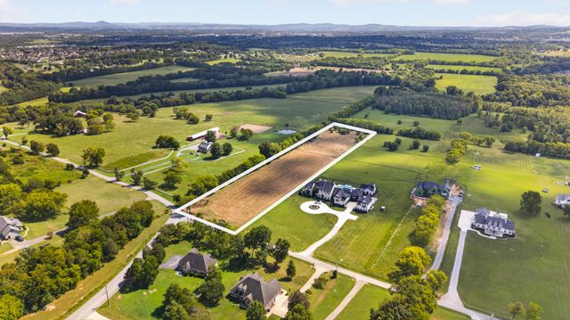 1 Trice Rd, Lebanon, TN 37087